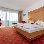 Klawunn & Hotel 3*